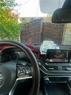 نيسان ألتيما